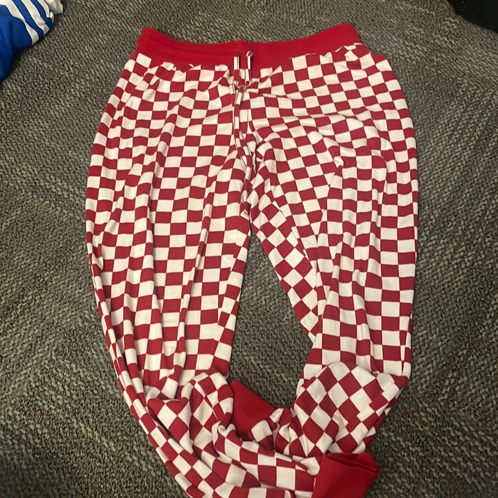 Checkered bottoms